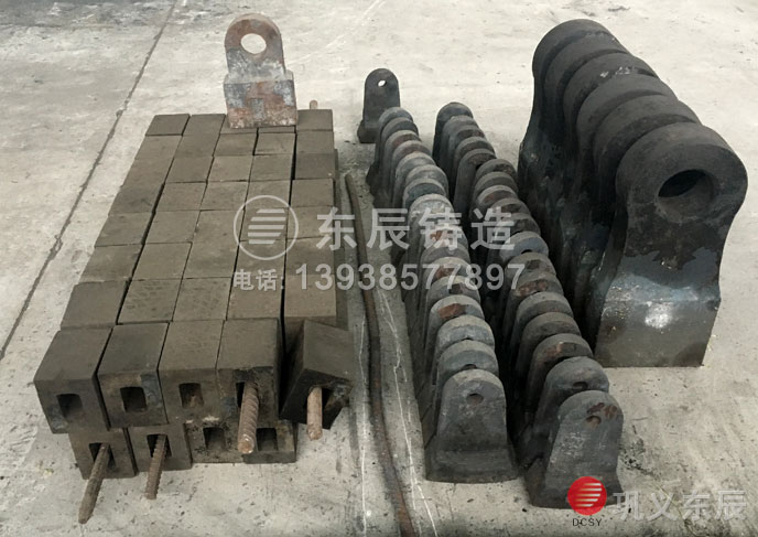 粉煤機(jī)耐磨錘頭